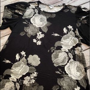 Beautiful black background with white florals